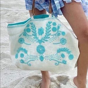 Linen beach bag by Debbie Katz